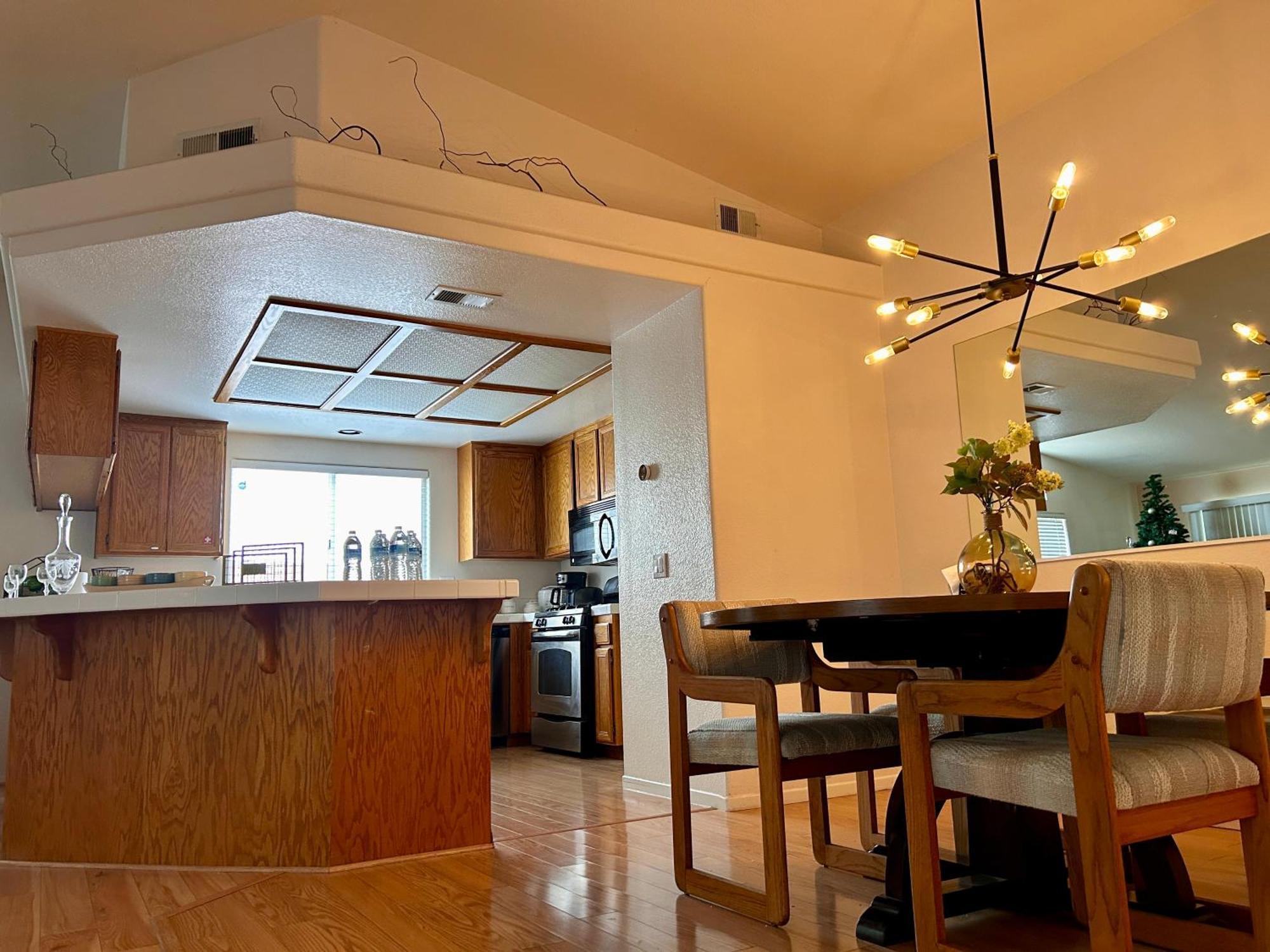 Golden Saddle Suite With Tv And Private Bathroom 헤멧 외부 사진